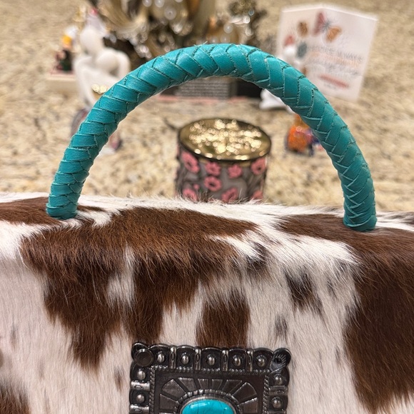 NWT  Teal Leather Fringe Cowhide Crossbody Bag with Turquoise Accent - Picture 6 of 14